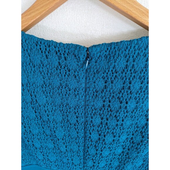 WHBM White House Black Market TEAL Lace Fit Flare Knee Length Dress Size 4 - Picture 6 of 10